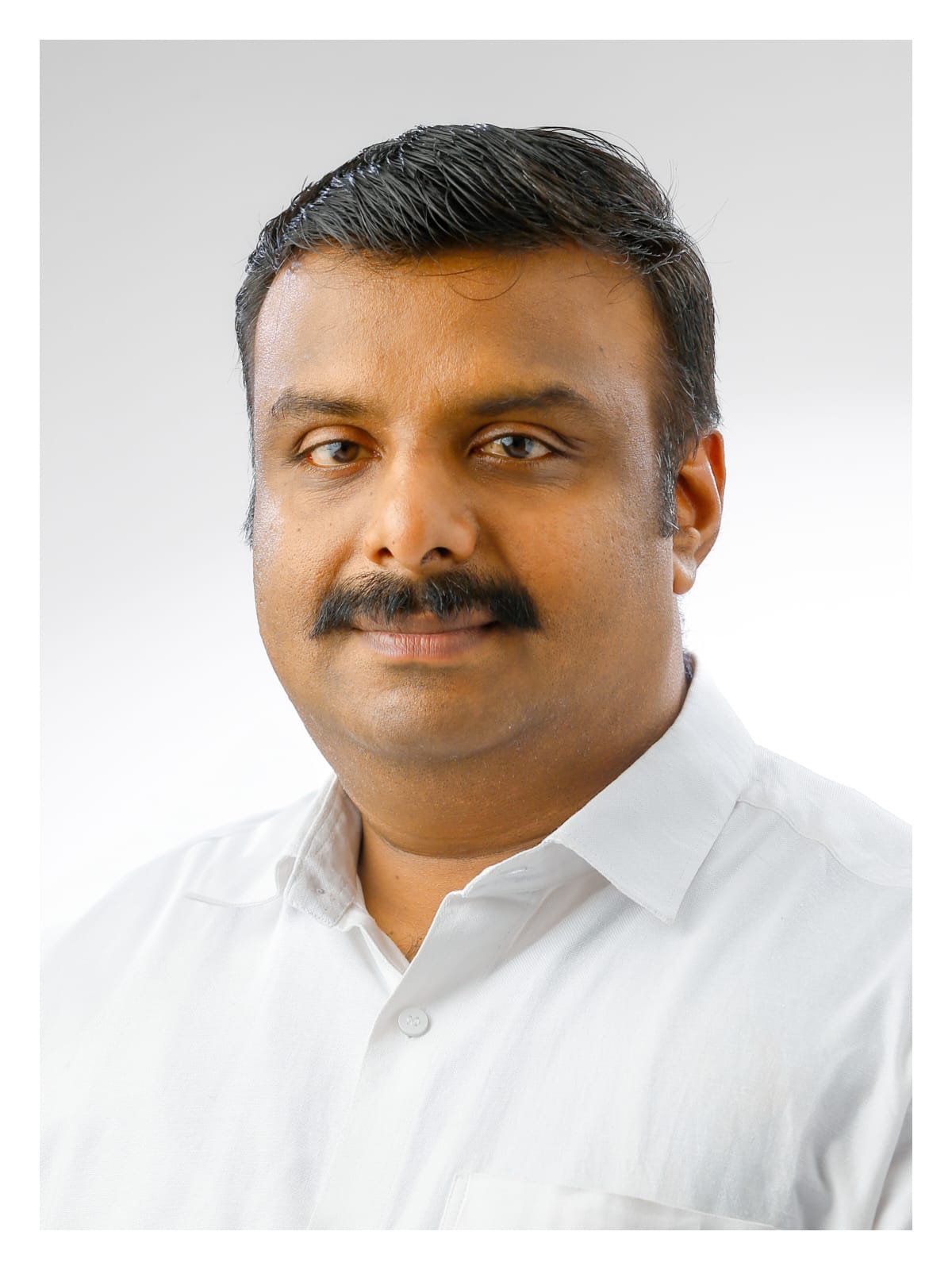 DINU CHACKO 
KINGNAMCHIRA